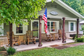 Great Smoky Mountains Retreat with Fire Pit and Views!